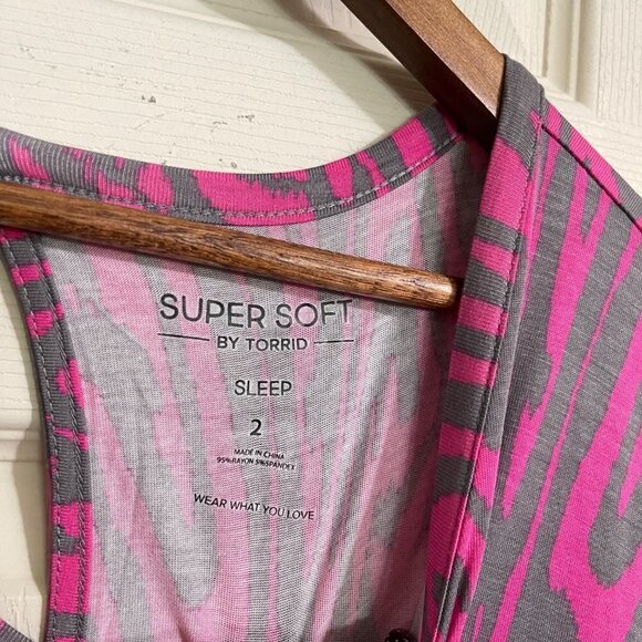 Torrid Womens NWT Zebra Stripe Pink Super Soft Sleep Lounge Romper Size 2X - Picture 3 of 9